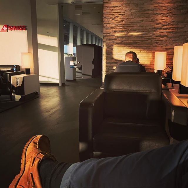 My favorite lounge by far, @flyswiss' Senator Lounge in terminal E. Time to go home.
#1K #UnitedPolaris